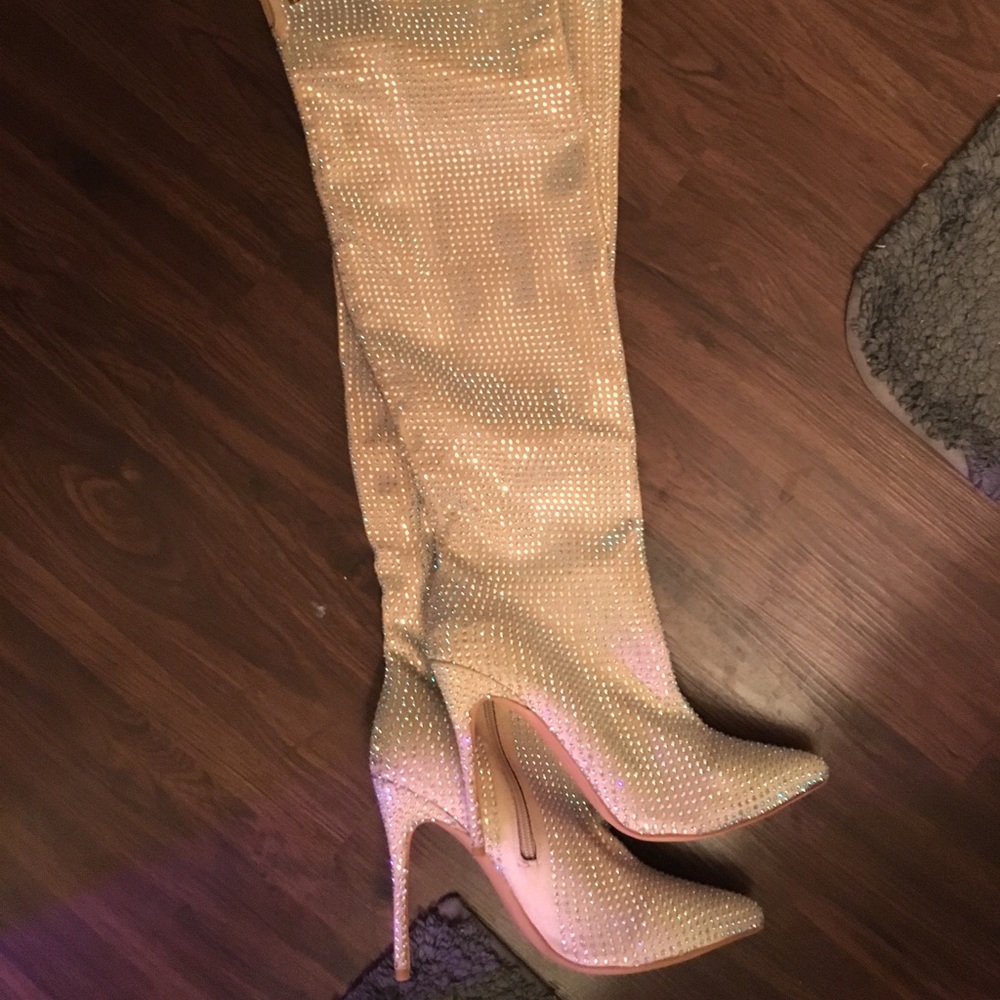 NWT glam boots
